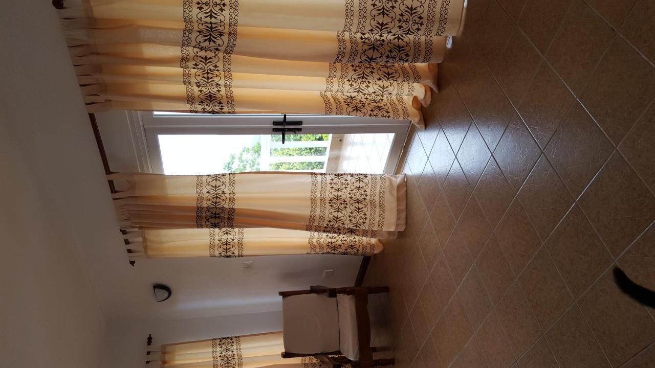 Villa Kayola - Self Catering Pointe La Rue Екстериор снимка