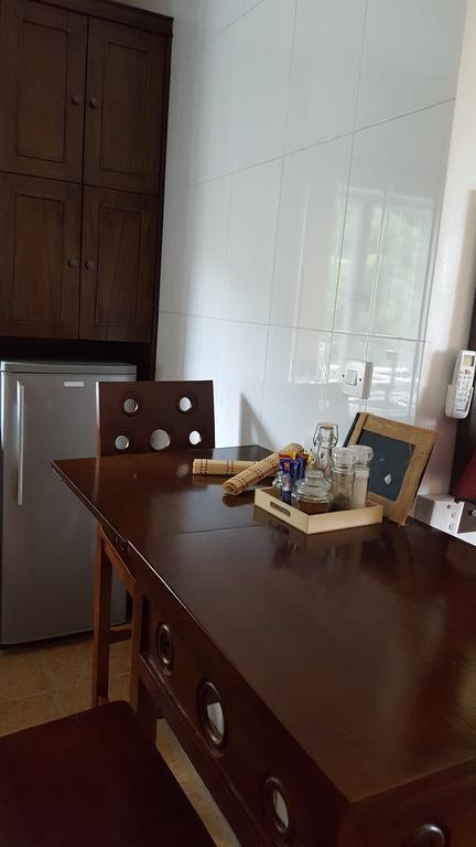 Villa Kayola - Self Catering Pointe La Rue Екстериор снимка