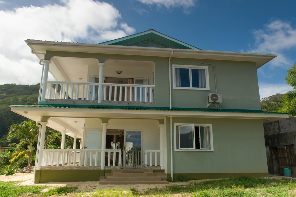 Villa Kayola - Self Catering Pointe La Rue Екстериор снимка
