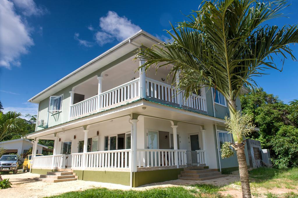 Villa Kayola - Self Catering Pointe La Rue Екстериор снимка